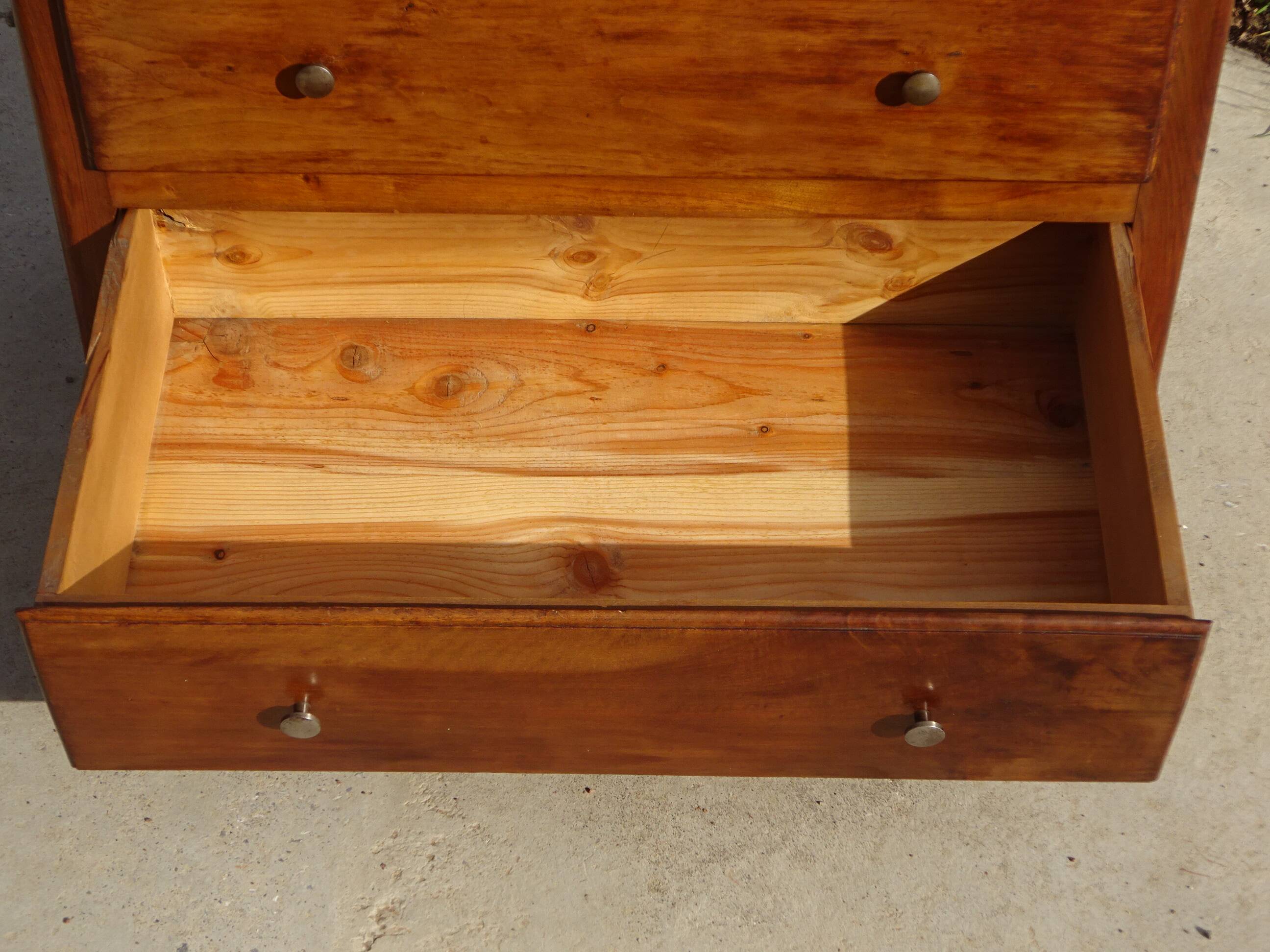 Simple walnut chest of drawers