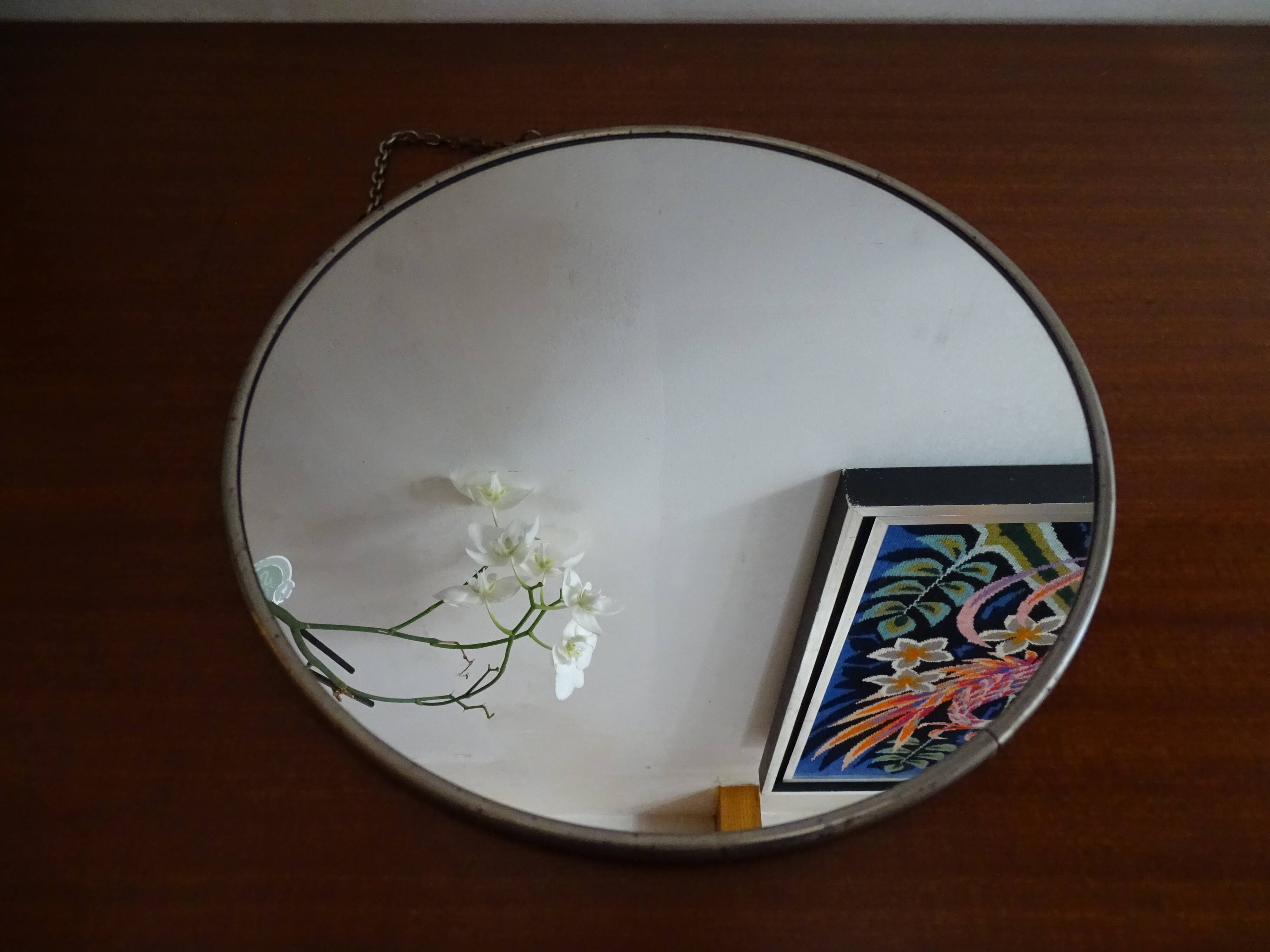 Round barber mirror 28.5 cm vintage 1960