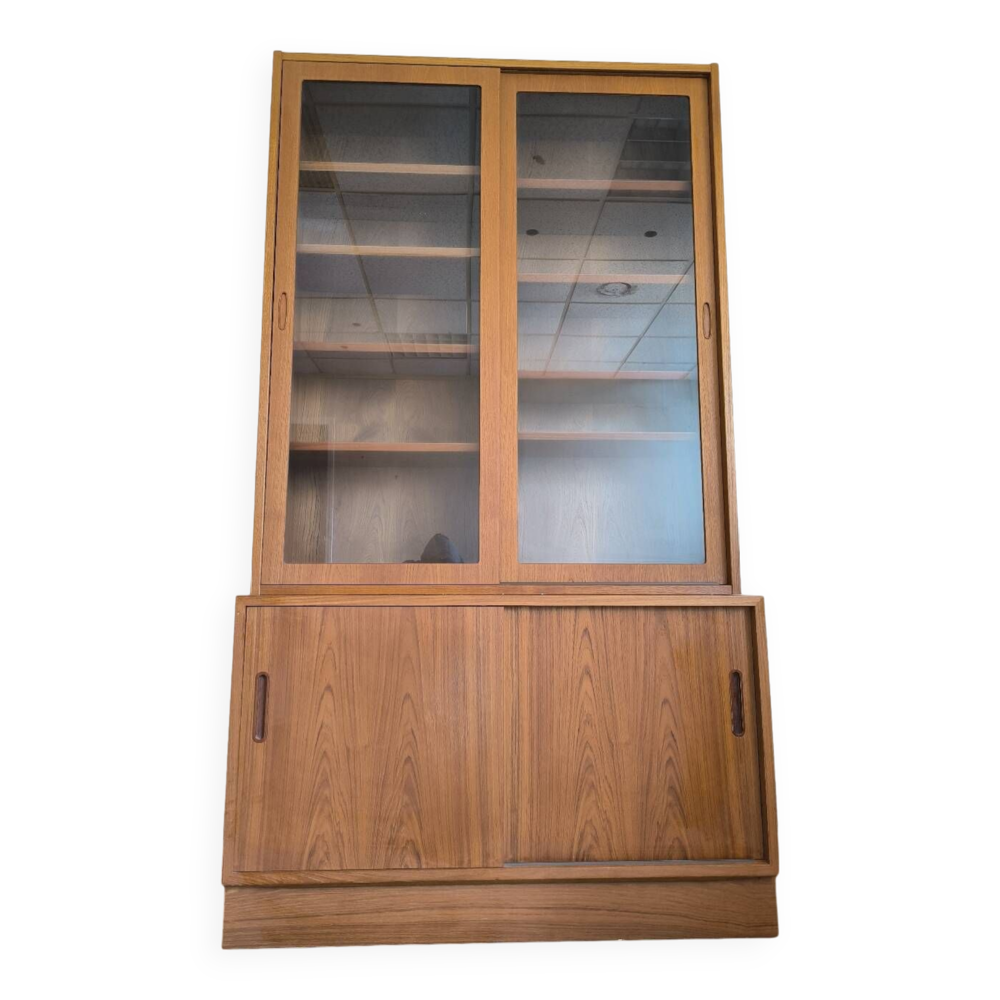 Hundevad Scandinavian display bookcase
