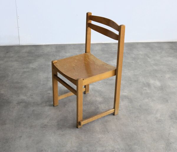 chaises vintage   chaises empilables   années 1960   suédoises