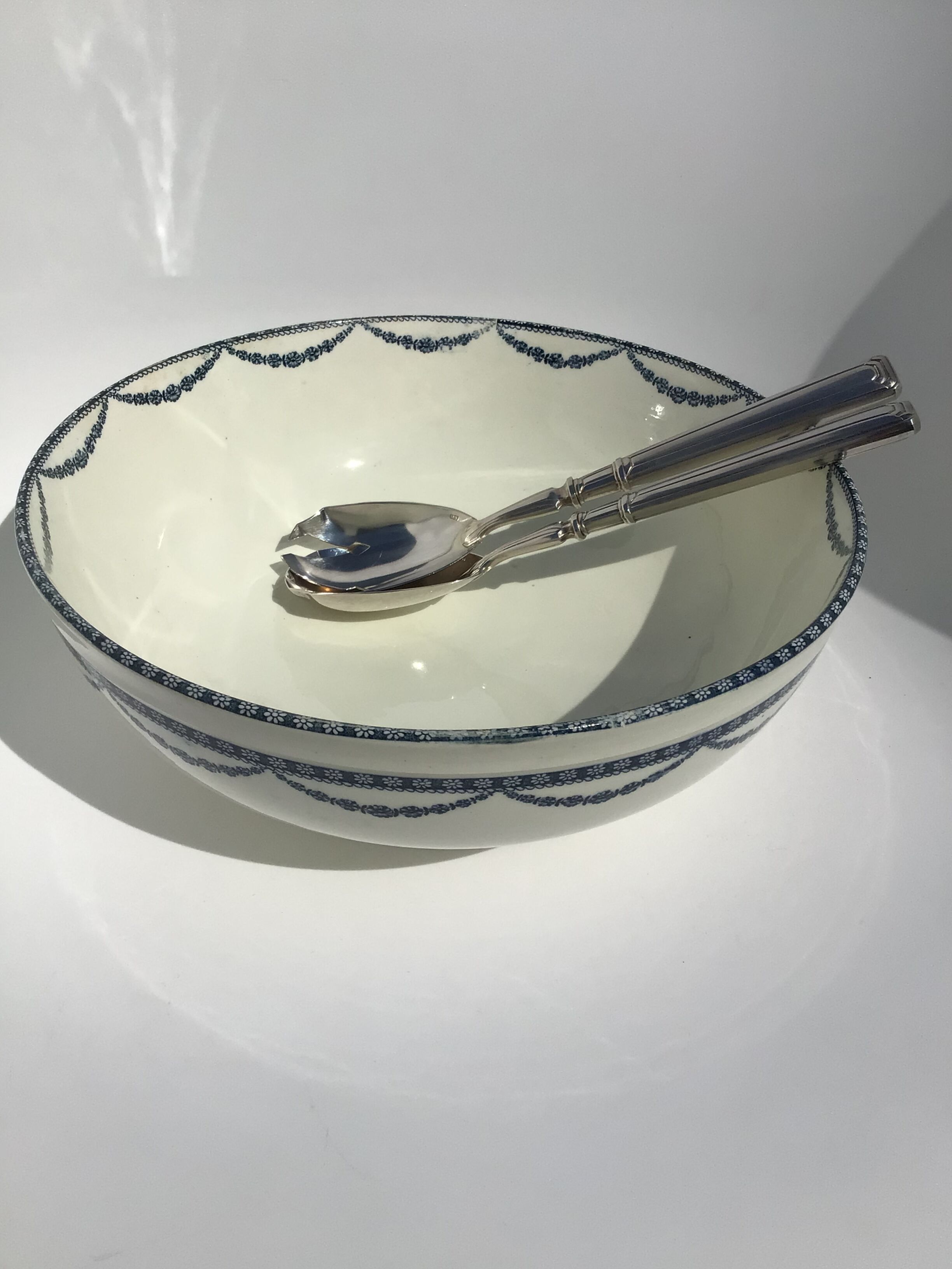 Salad bowl Terre de Fer Salins Vincennes diameter 27cm marine