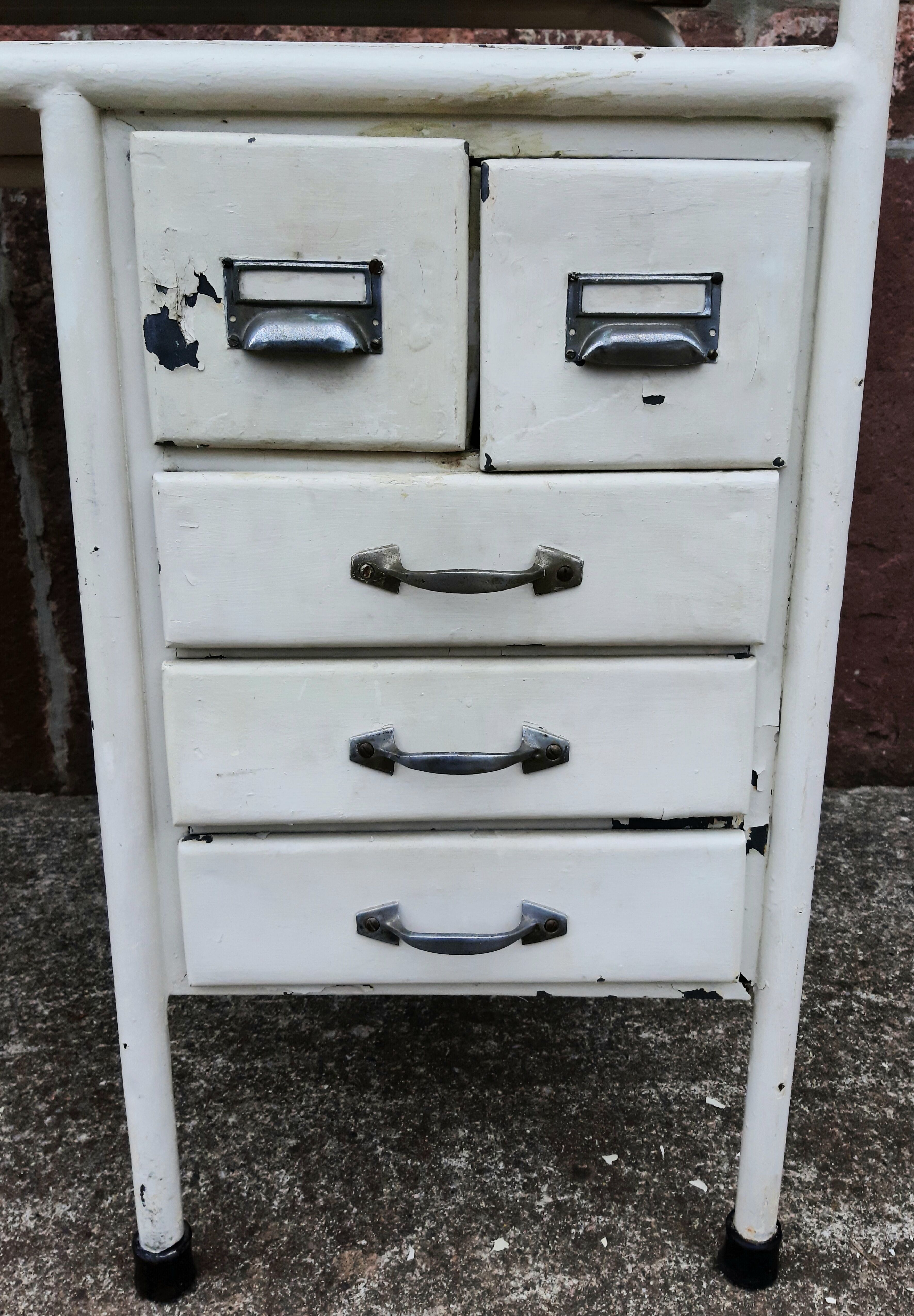 Medeckn office year 40/ 50