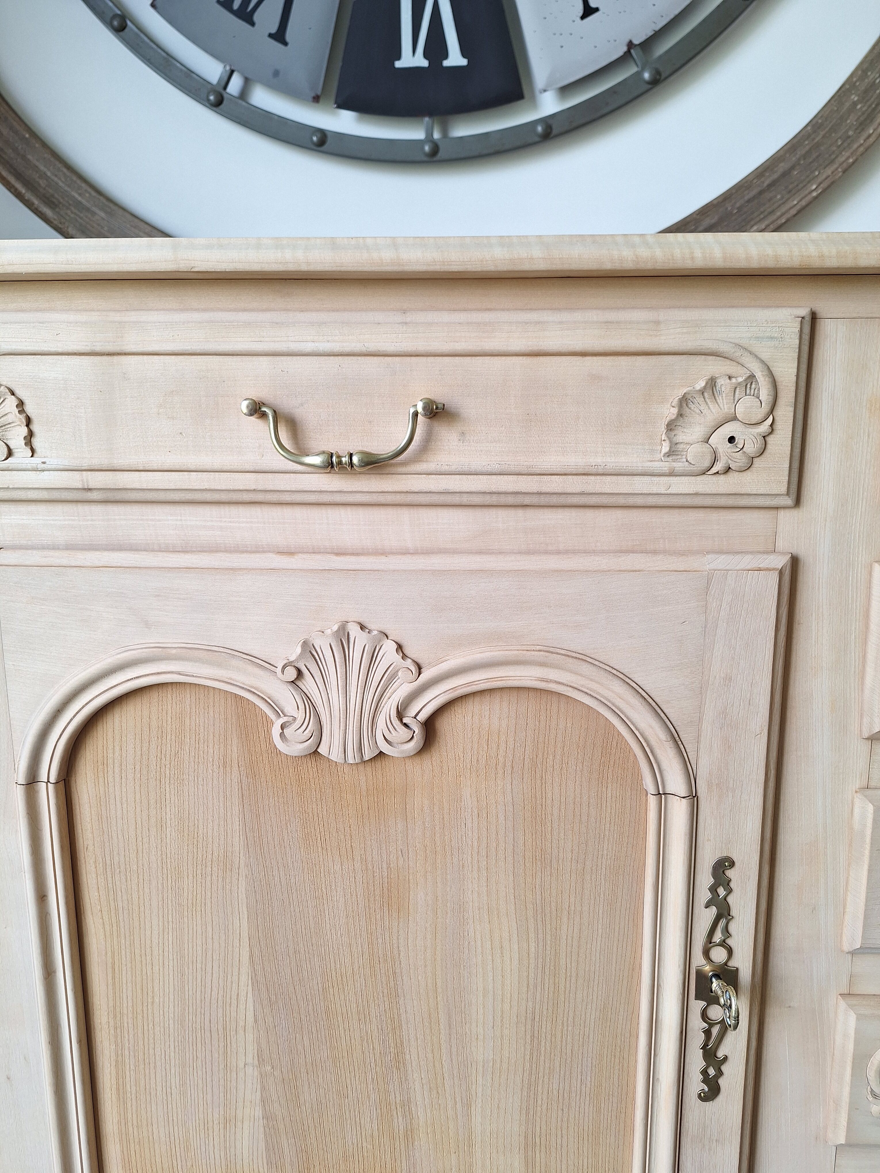 Low buffet in renovated solid cherry wood – Reinterpreted Louis XV style – 250 cm
