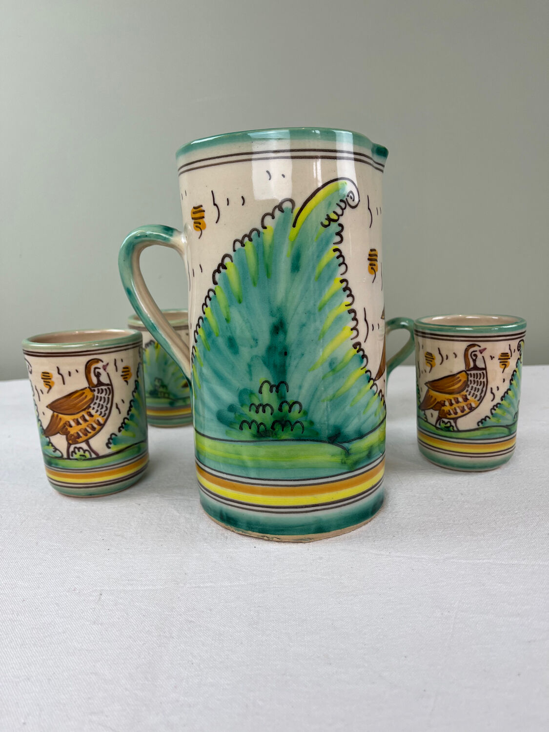 Decorated ceramic tableware