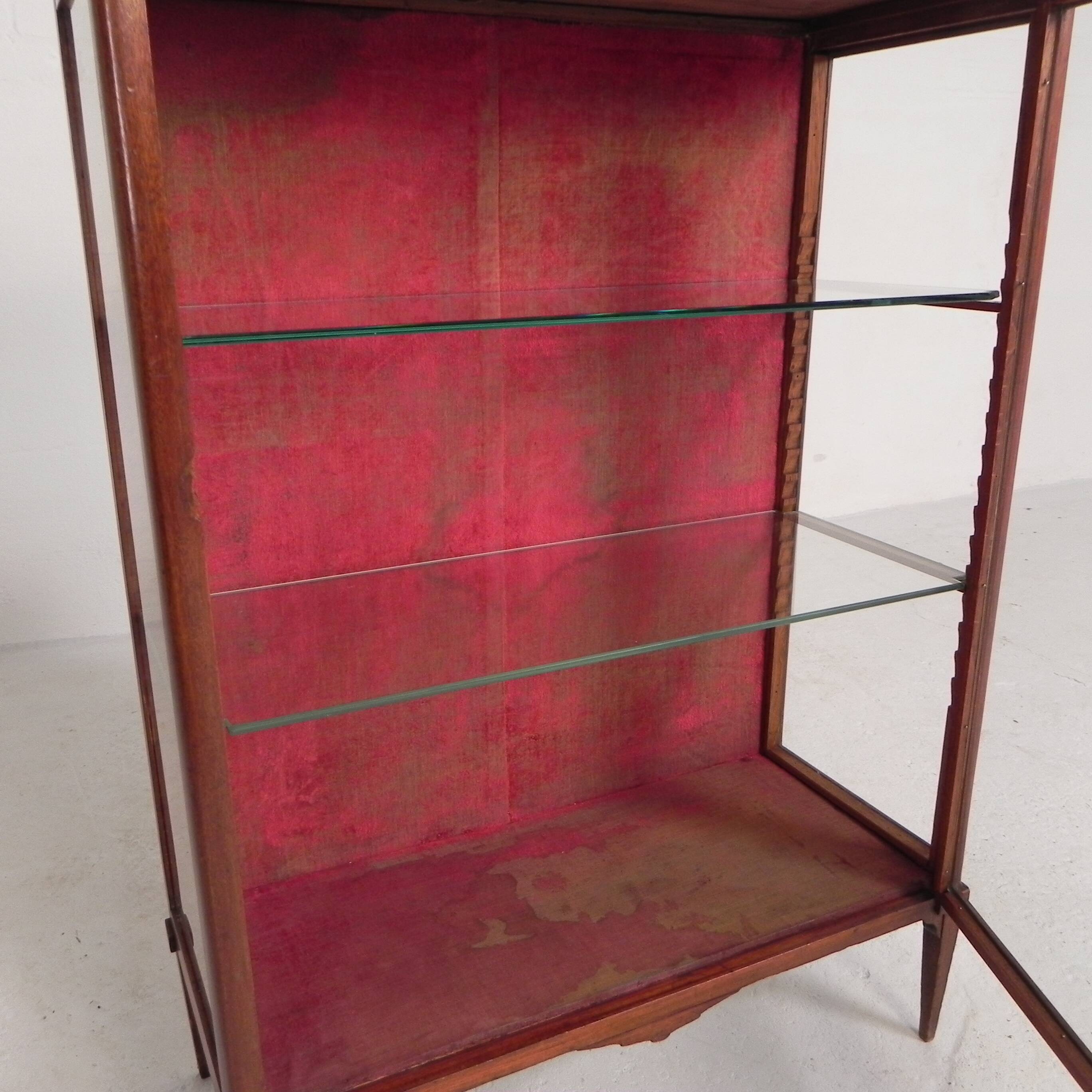 Mahogany display cabinet with marble top, 1920s