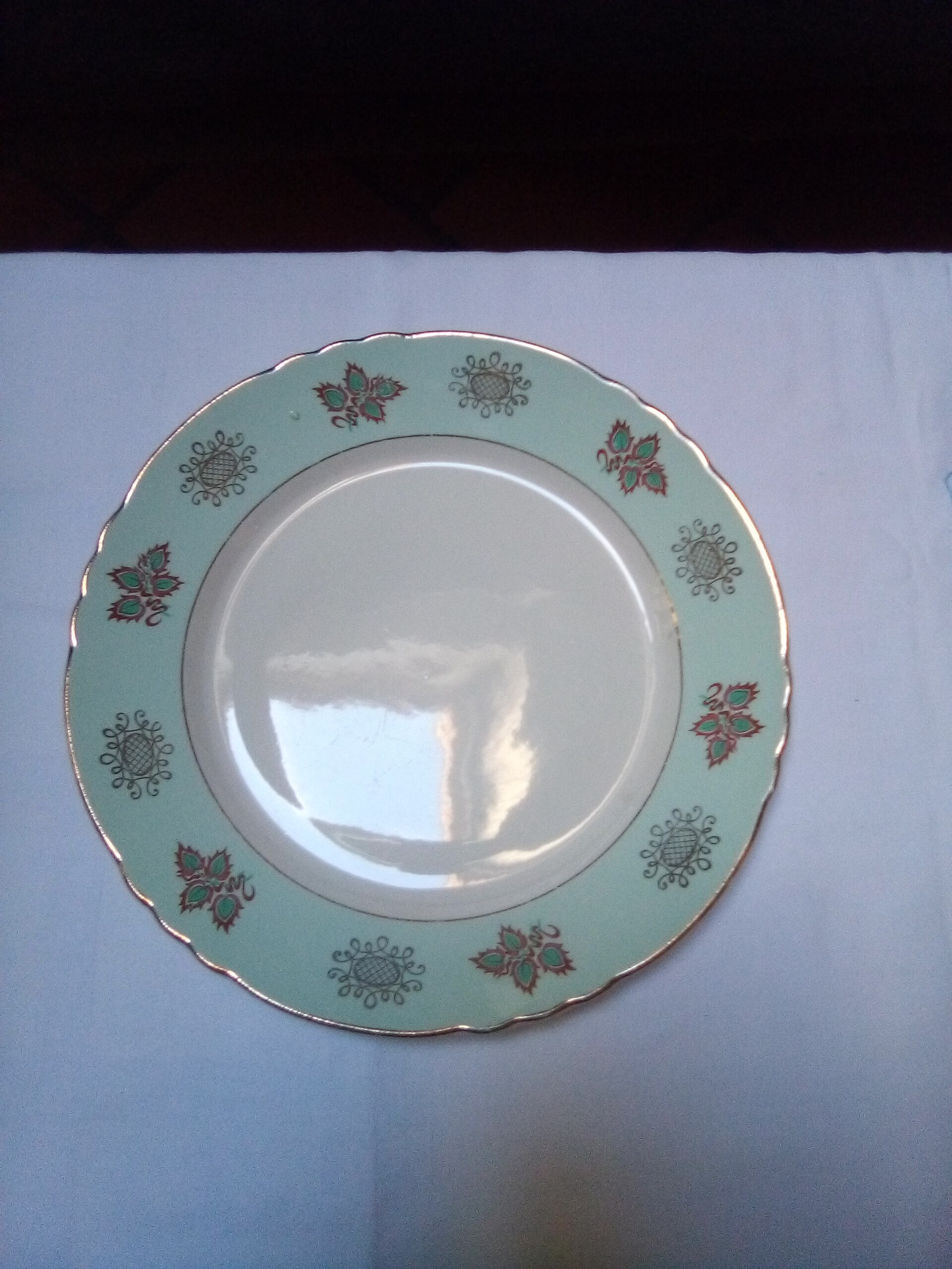 Lot of 2 old dishes Mill of Wolves