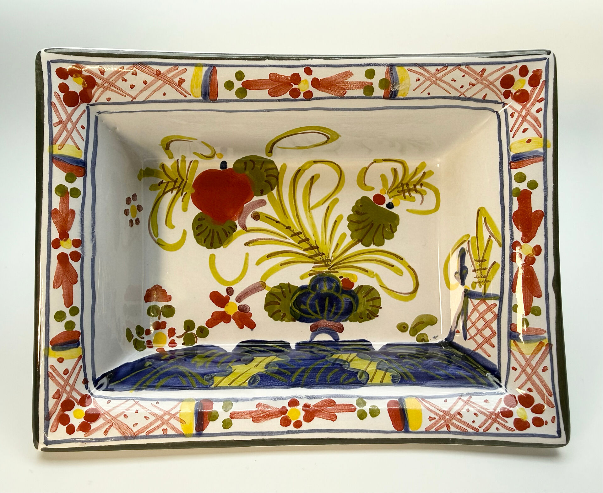 Catch-all tray