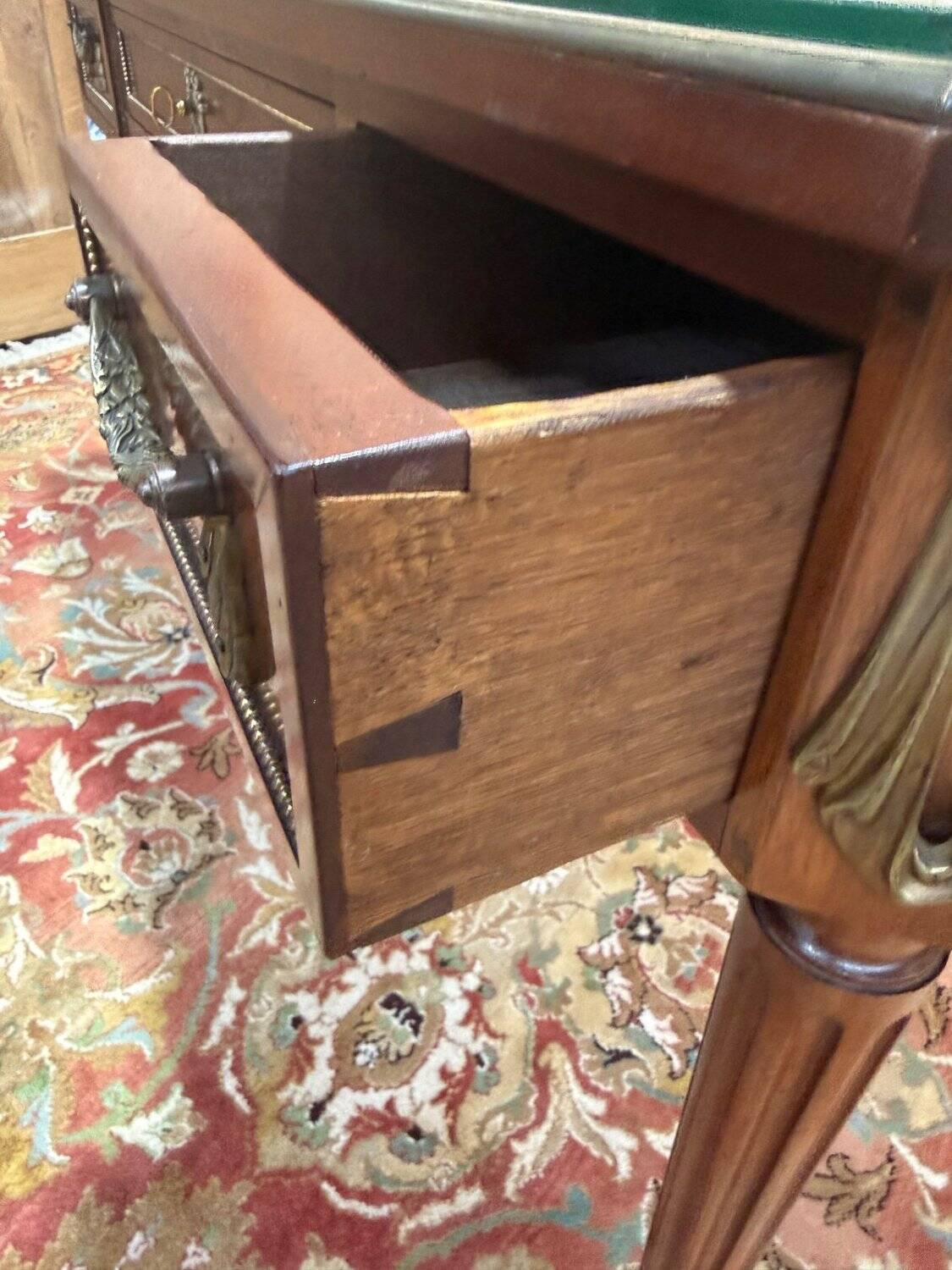 Louis XVI flat desk in mahogany, attributed to Jansen.