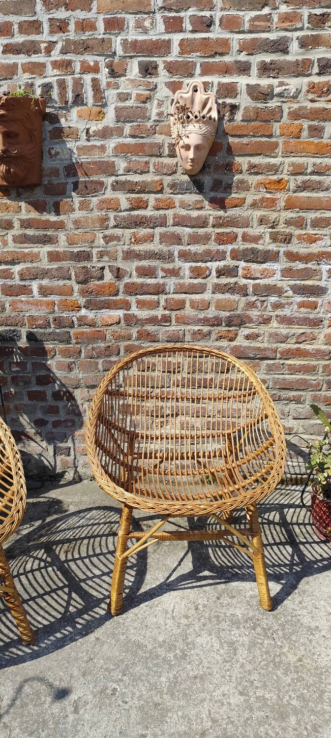 Pair of wicker armchairs