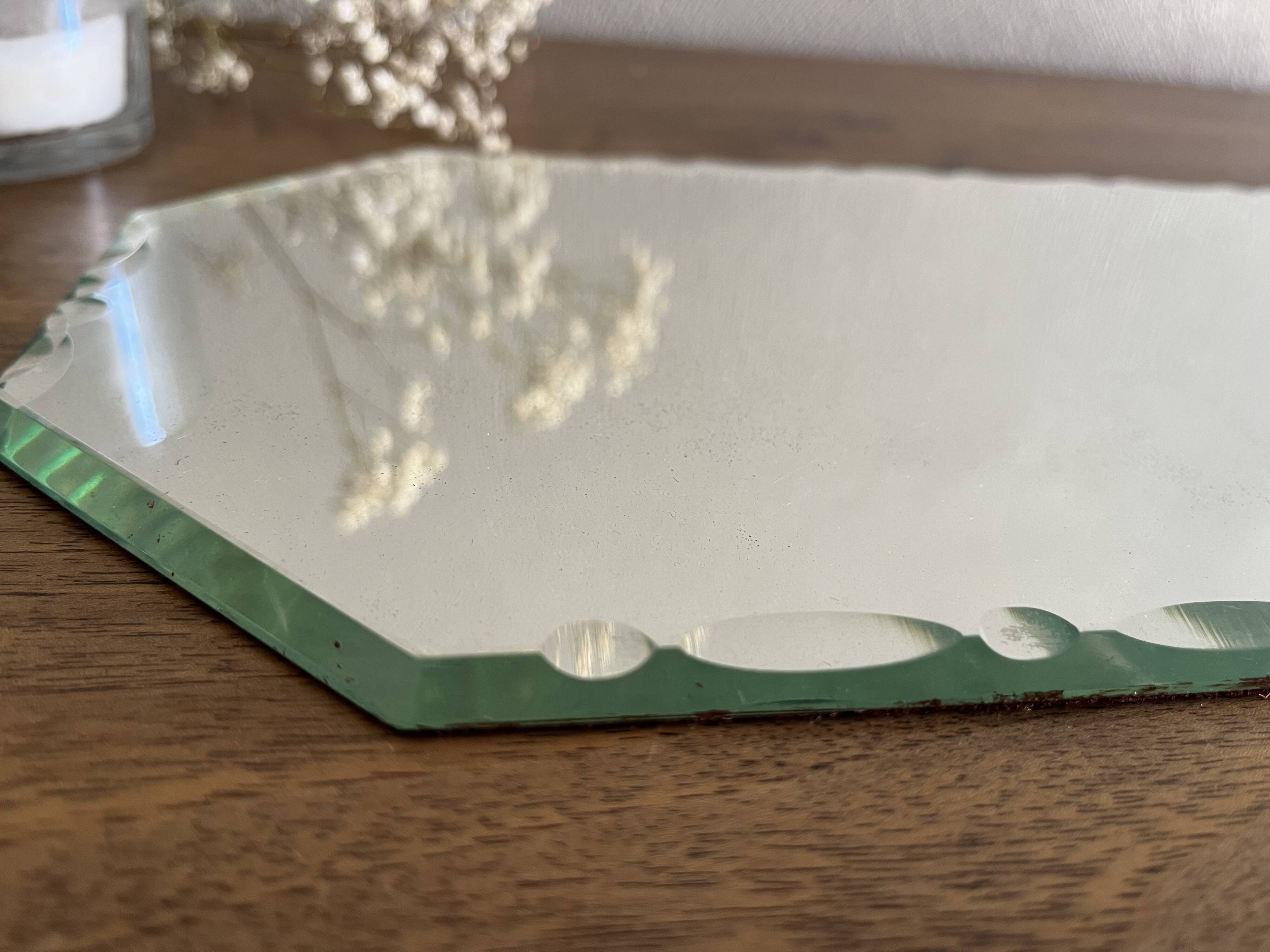 Beveled mirror 33 x 18 cm