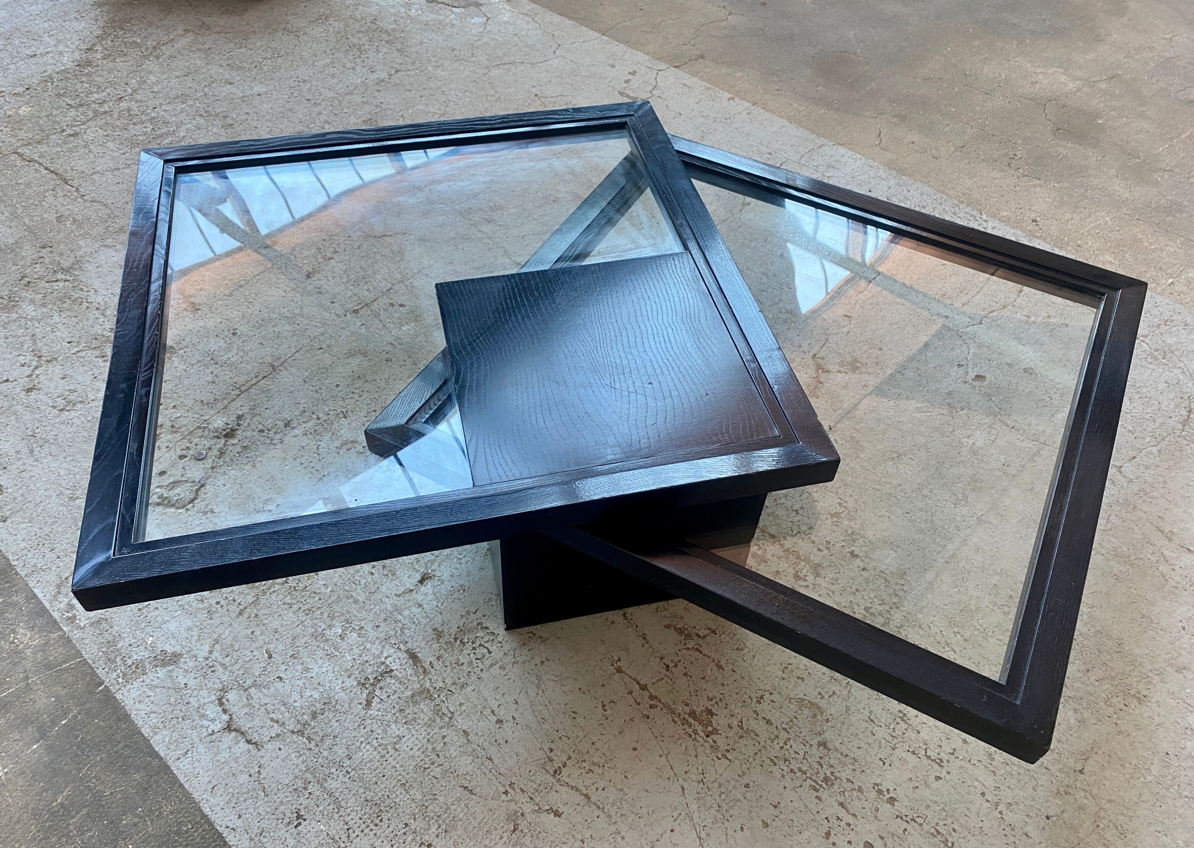 Coffee table with rotating top