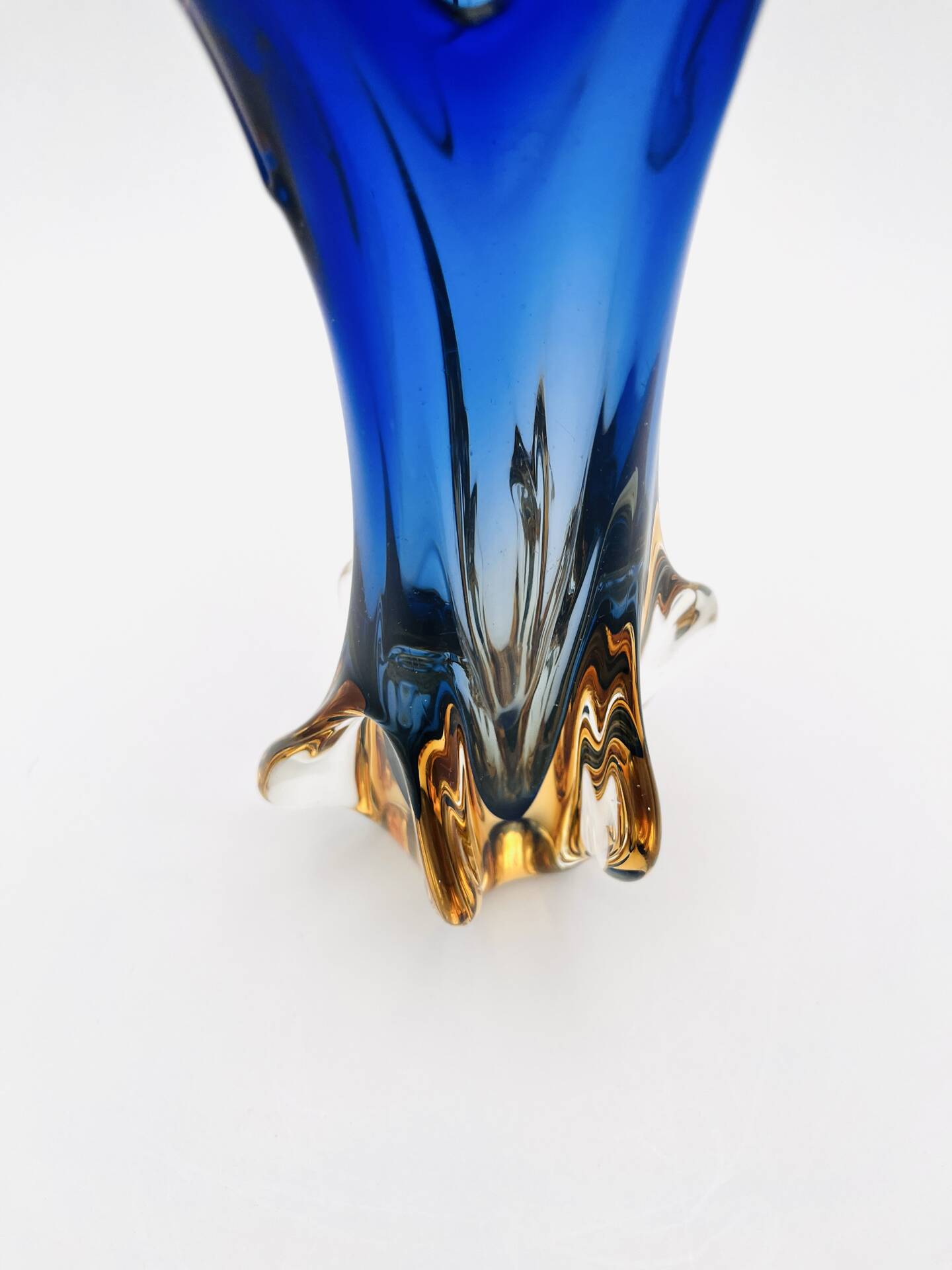 Murano Sommerso Vase Sculpture Chambord Model Blue Amber 26cm