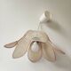 Suspension fleur en rotin : vintage