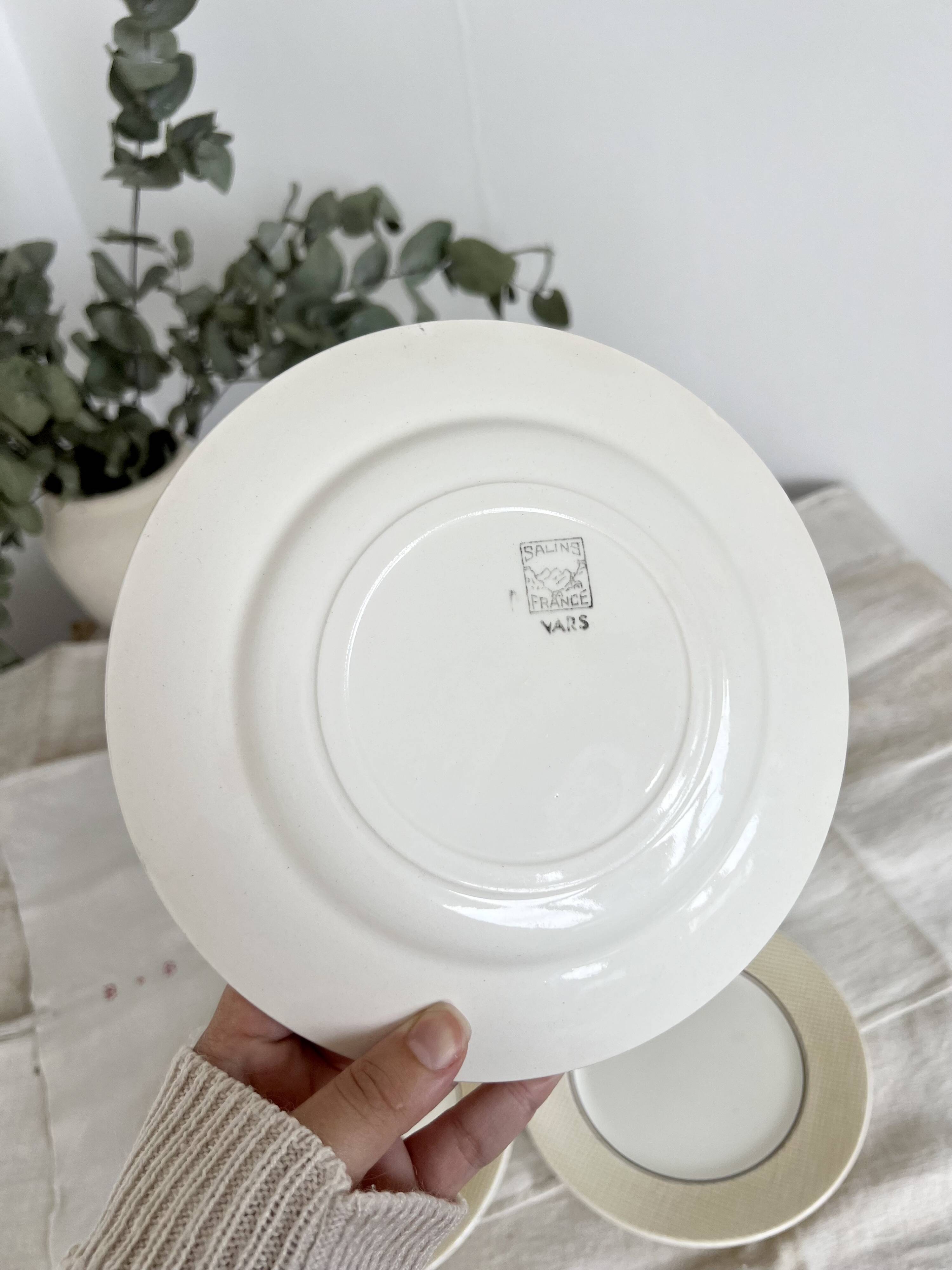 5 vintage earthenware dessert plates stamped Salins - Marli beige and white gingham