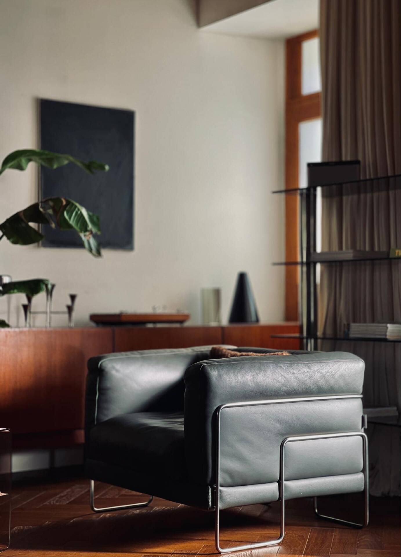 Fauteuil cuir gris pen club steiner désigné 1970