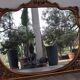 Miroir en surmante italien avec cadre en bois doré vintage des années 1900  160x116cm