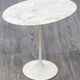 Guéridon rond en marbre aluminium et Rilsan blanc Eero Saarinen (1910-1961), Edition Knoll :