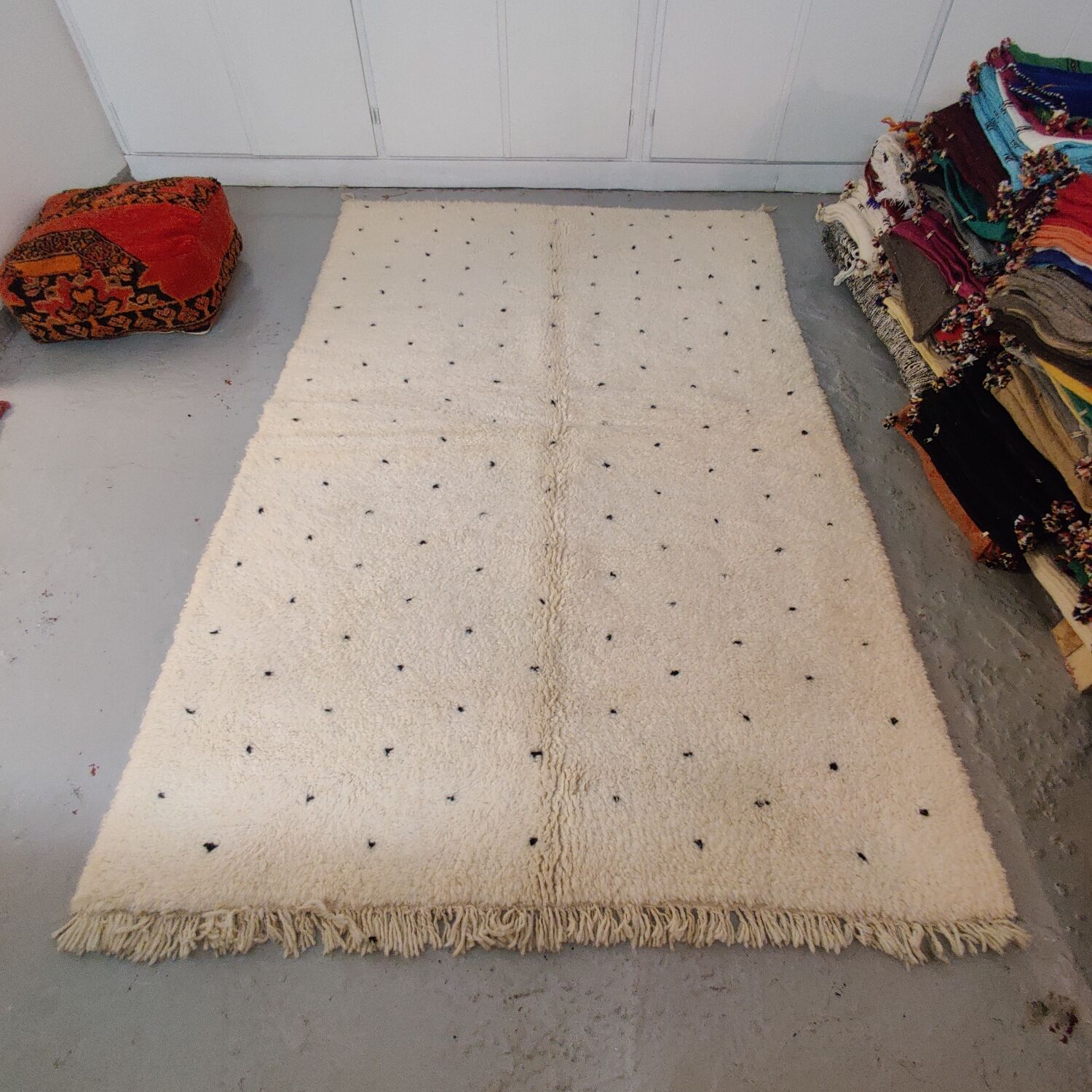 Beni Ourain rug with black spots, Berber, 165x225cm