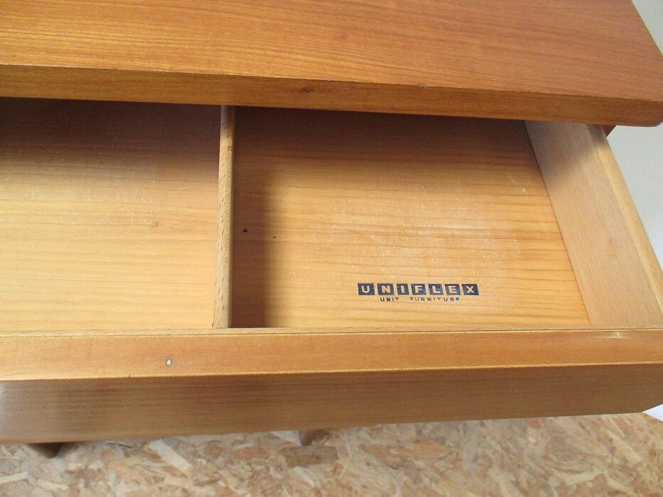 High Uniflex dresser by G.Hoffstead.