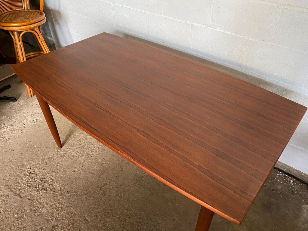 Scandinavian table in teak and rosewood vintage 60s