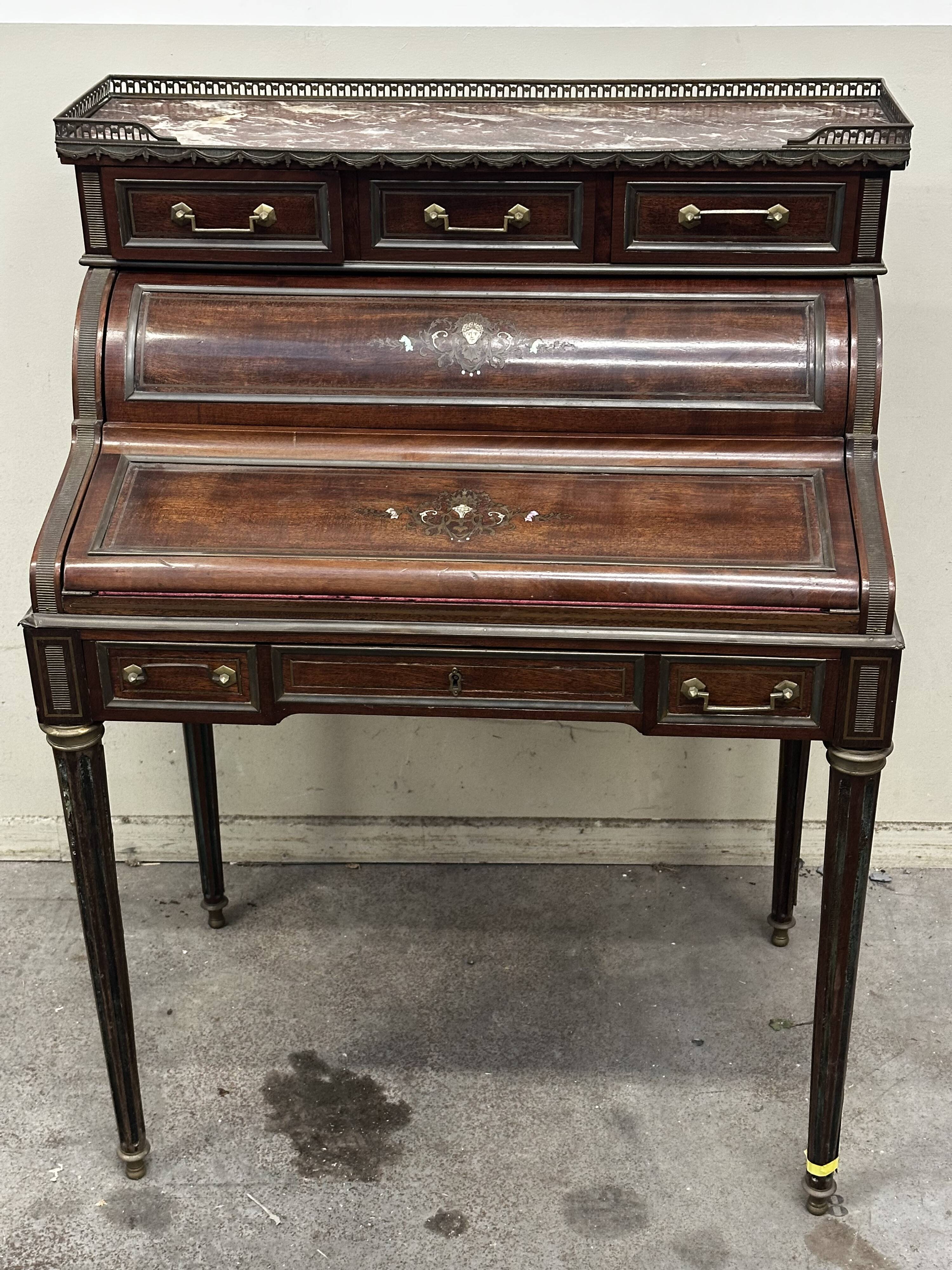 Secretary - Bonheur du Jour with pearly Louis XVI style system