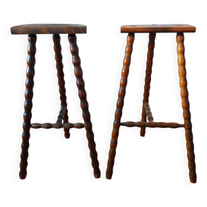 Paire de tabourets tripode