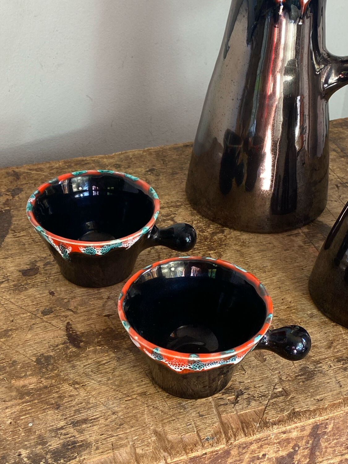 Pitchers and cups, iridescent ceramic, Vallauris