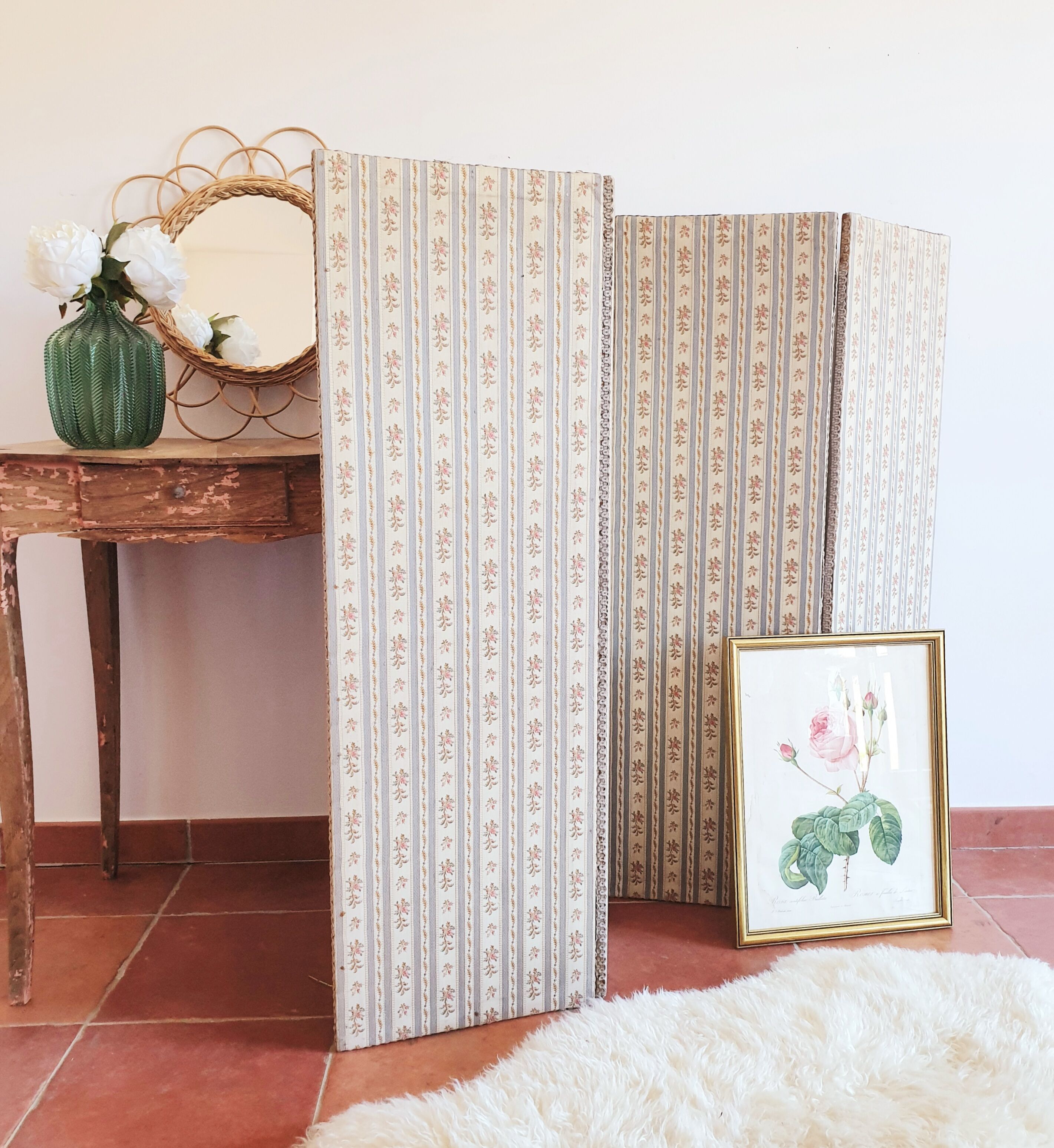 Pretty old screen 4 sides of the 30s / 40s