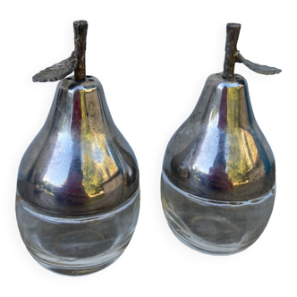 Pear salt and pepper shaker in silver metal / fruit