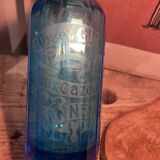 Siphon Albert Guigon Annecy with a blue pan, siphon for sparkling seltzer water.