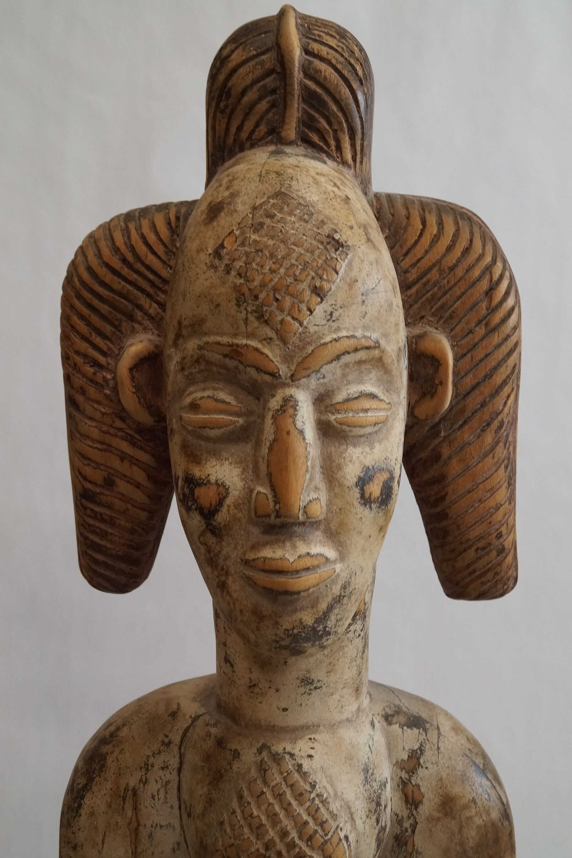 Pair of statues from Gabon