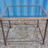 Table avec ancien hublot de bateau en  laiton avec piètement en fer / 100 x 85 x 76 cm
