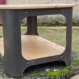 Indus coffee table: solid oak and metal