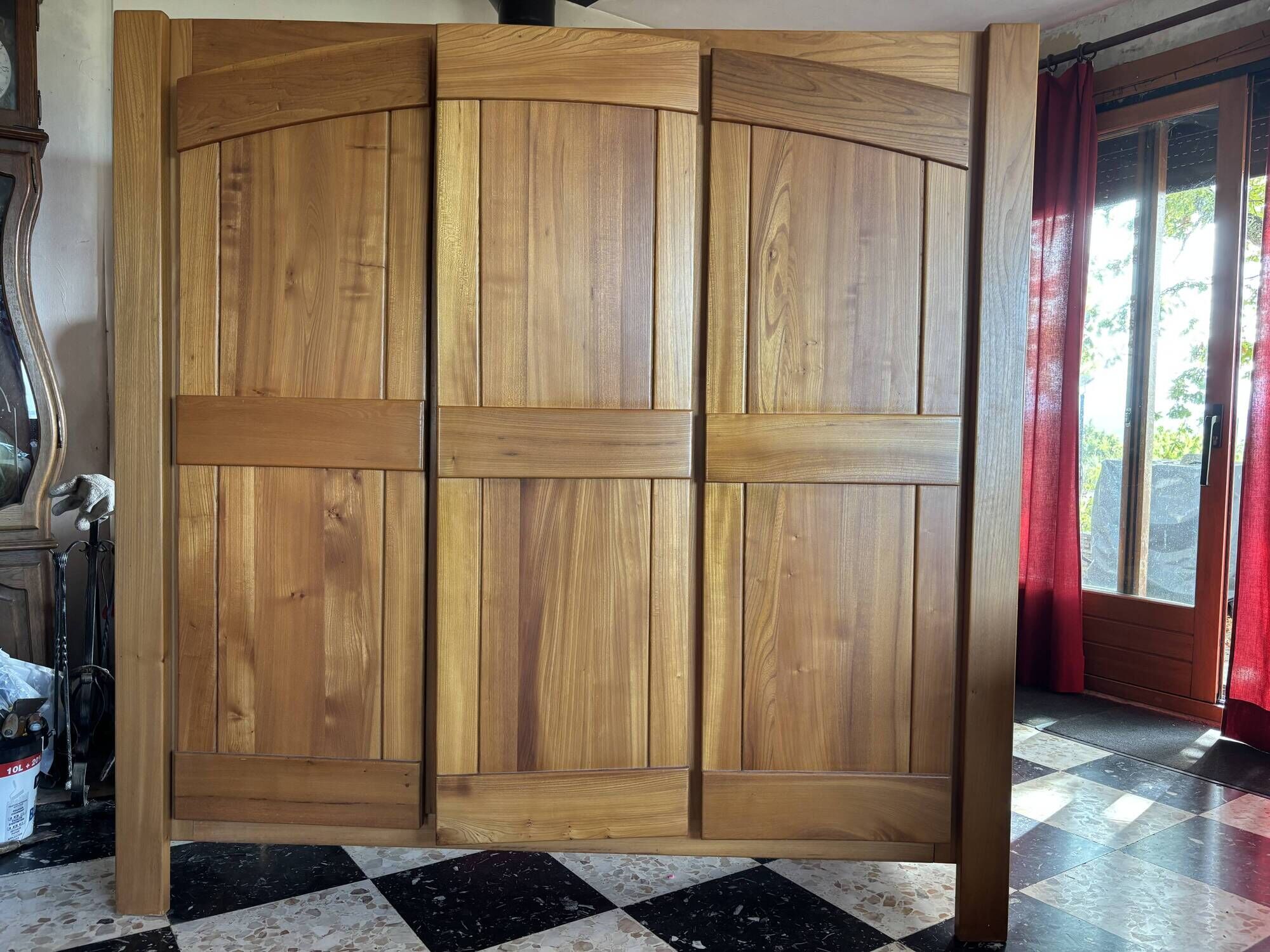 Brutalist wardrobe made of solid elm from Maison Regain, vintage 1970.