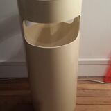 Door Kartell umbrella