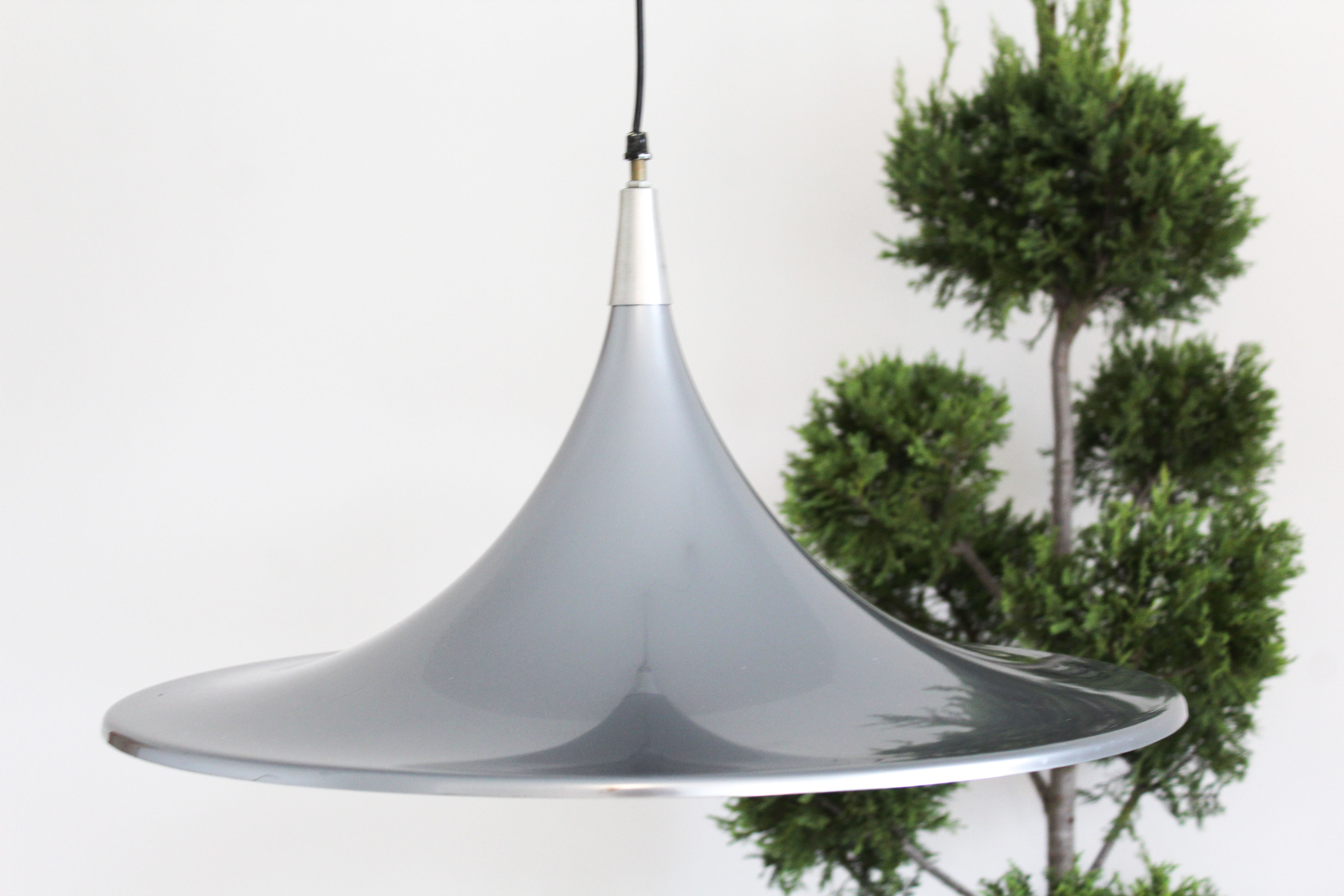 Pair of ceiling chandeliers Goffredo Reggiani, Italy 1980s.