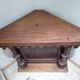 Ancienne console d'angle , meuble de Chapelle..