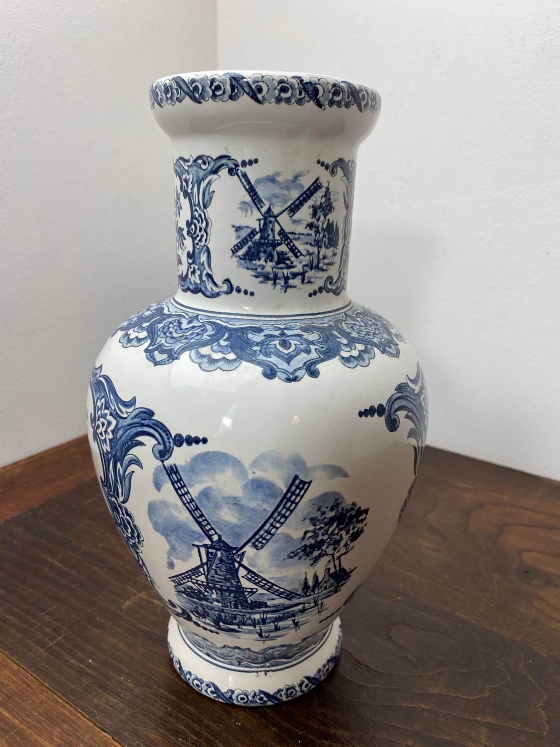 Molen ceramic vase