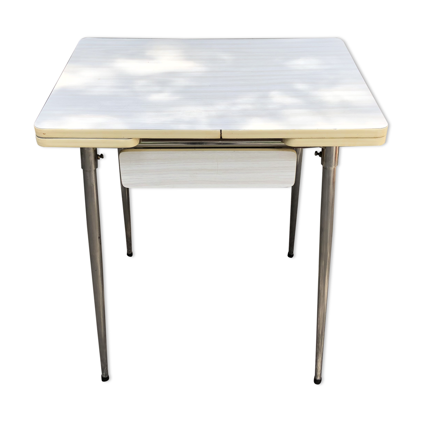 Formica table