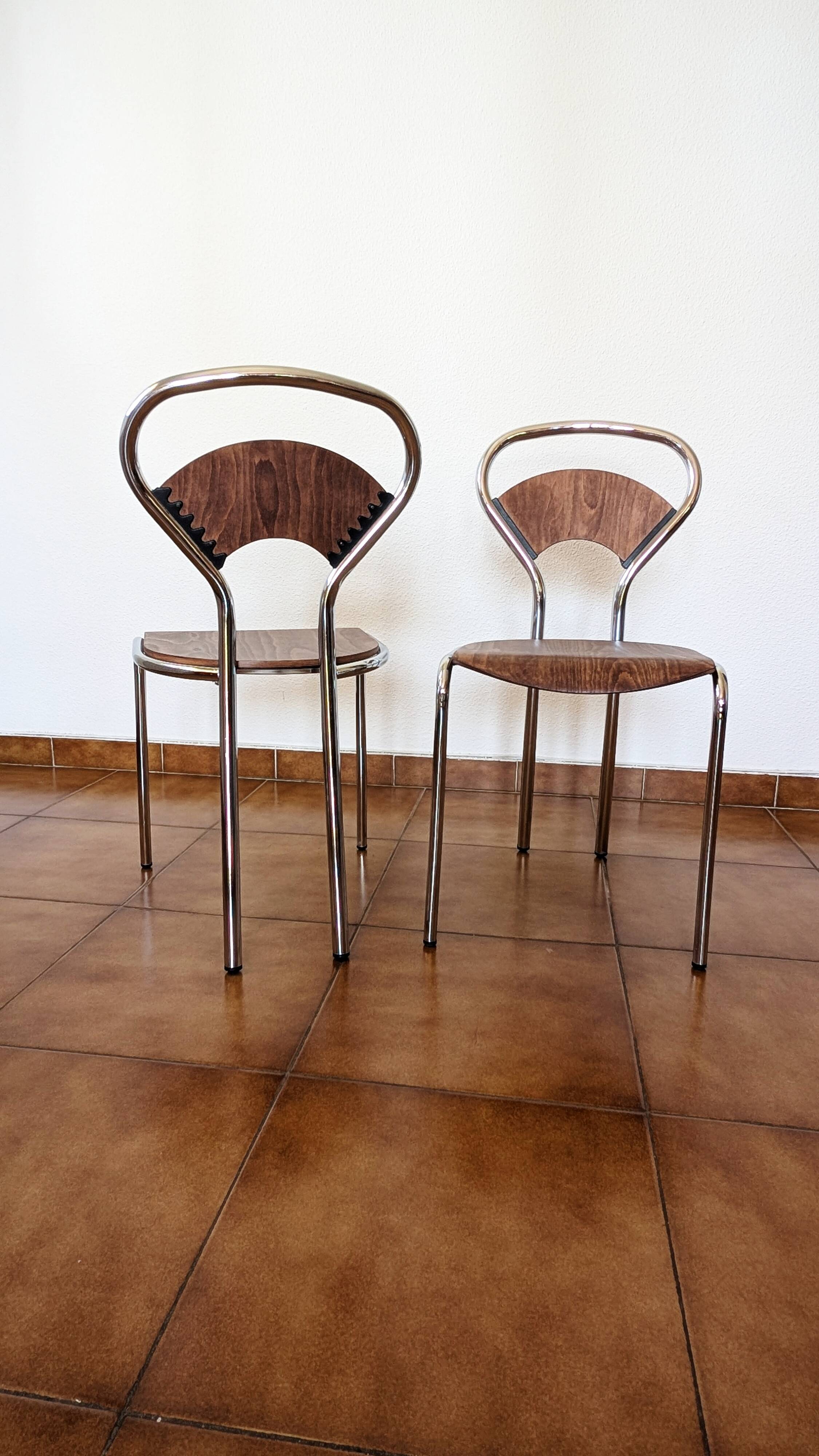 Set of 4 vintage bistro chairs in wood and chrome with postmodern design from