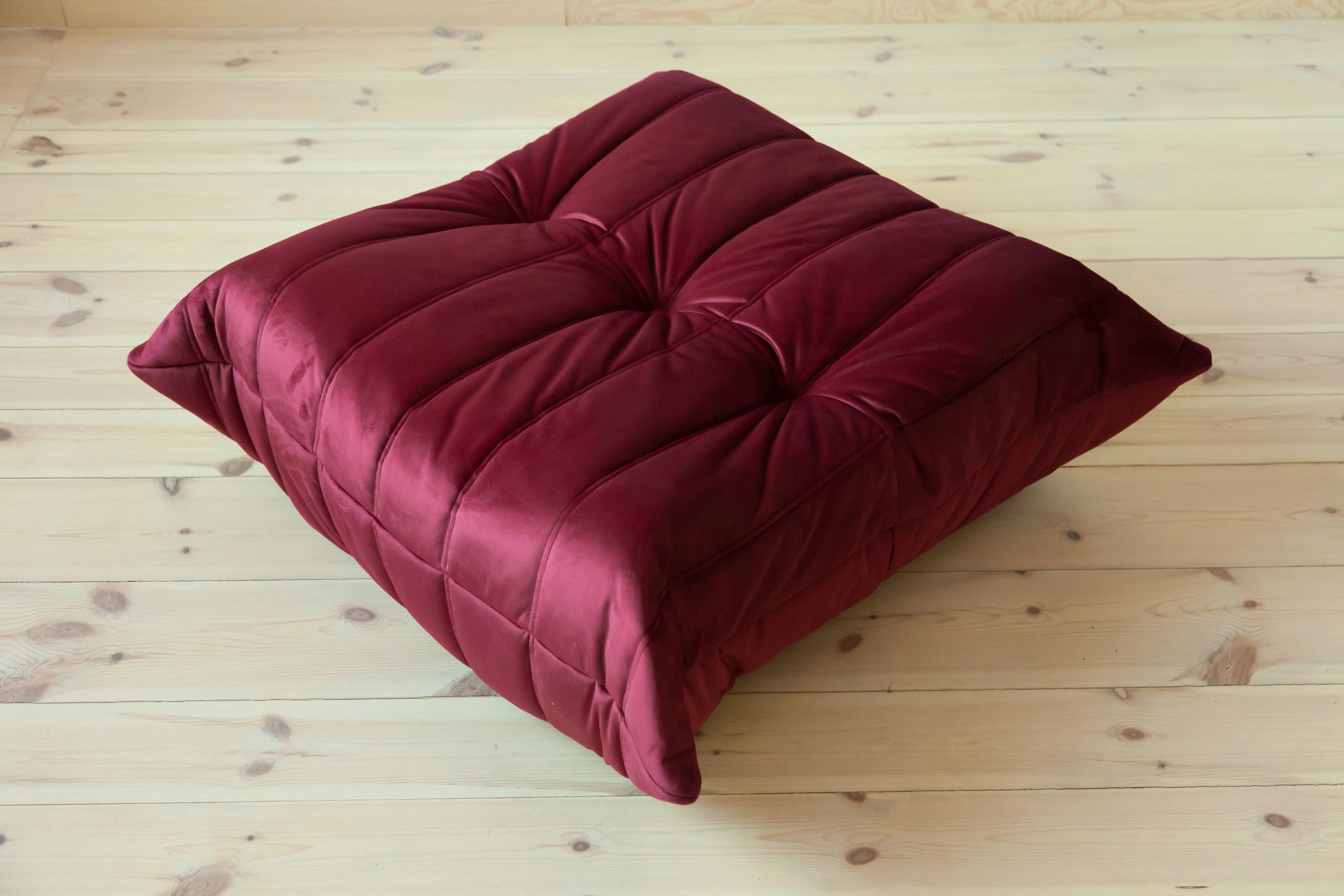 Togo ottoman model designed by Michel Ducaroy 1973