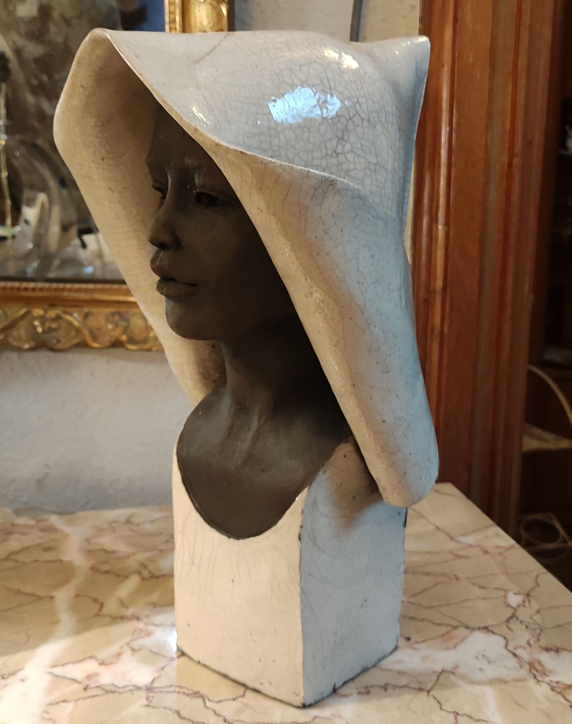 Old Large women's ceramic bust