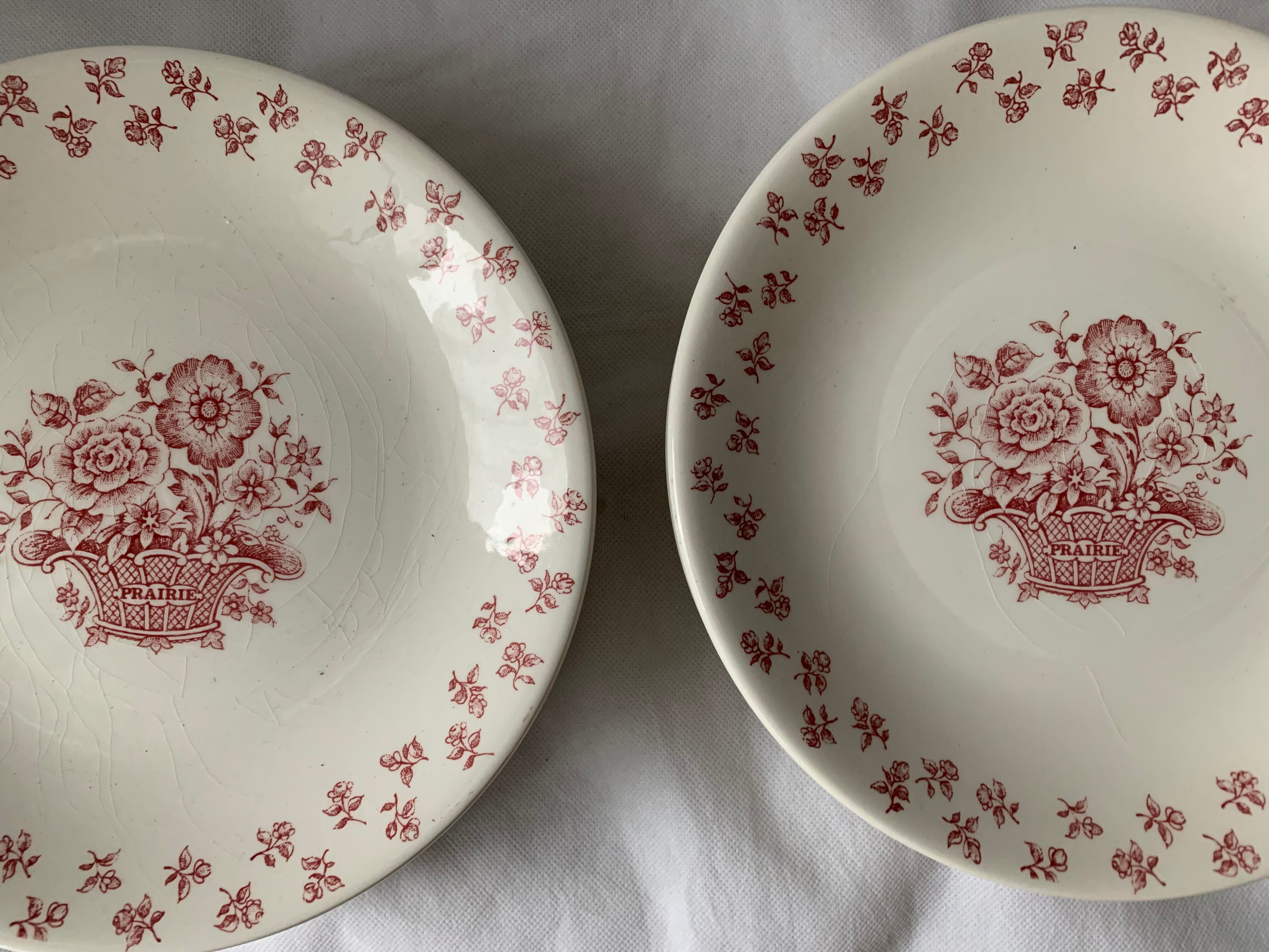 12 flat plates in red earthenware Gien 1970