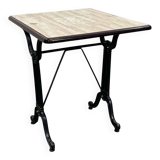 Bistro table with cast iron base - modern design