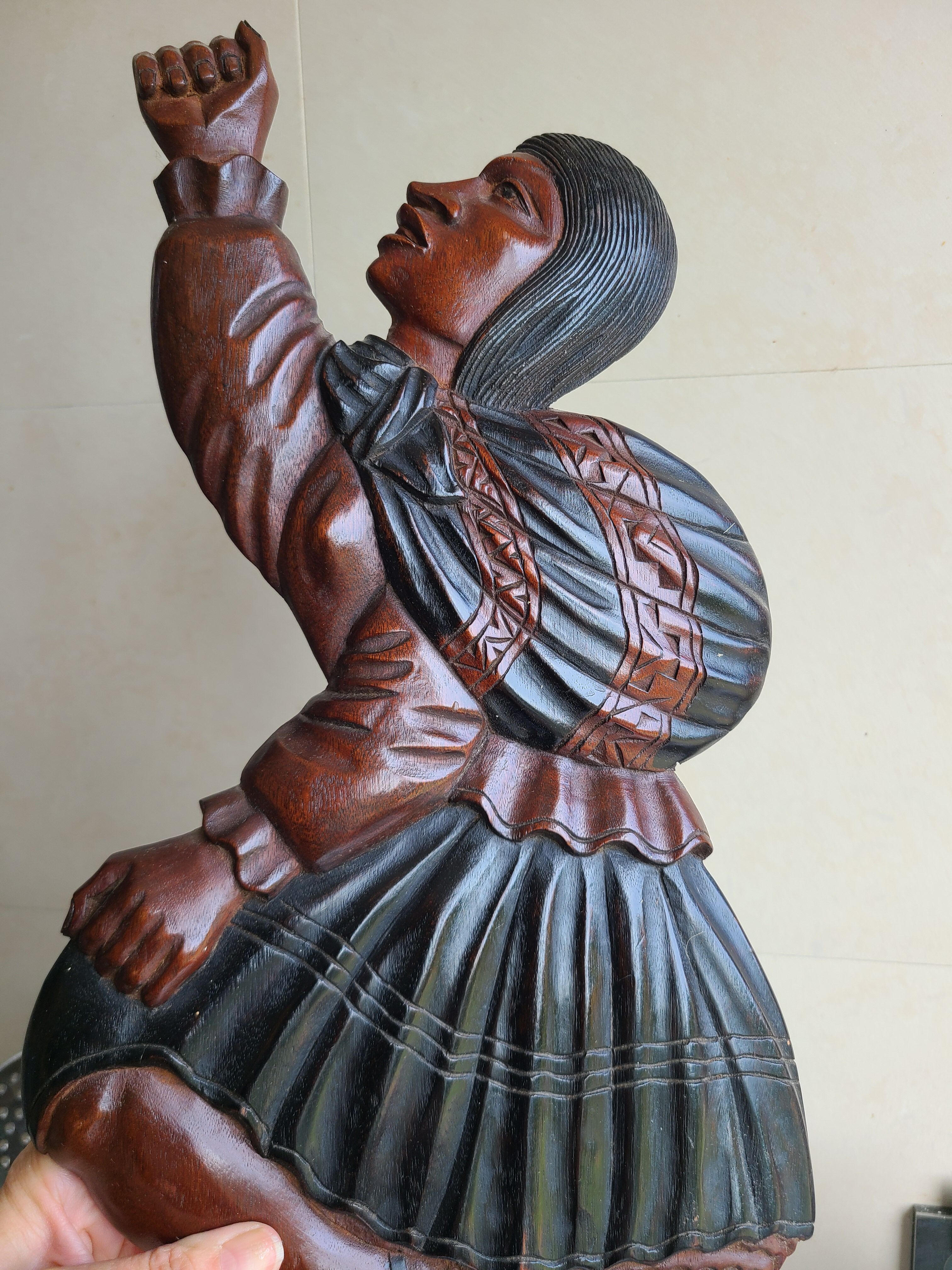 Set of 2 wooden plaques Bolivia