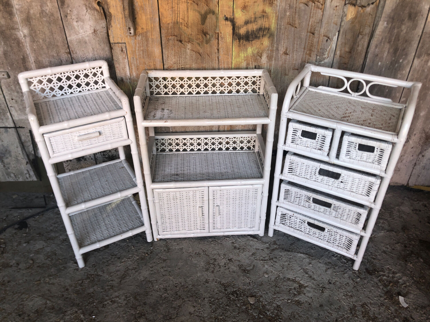 Lot 3 meubles commodes rotin blanc vintage