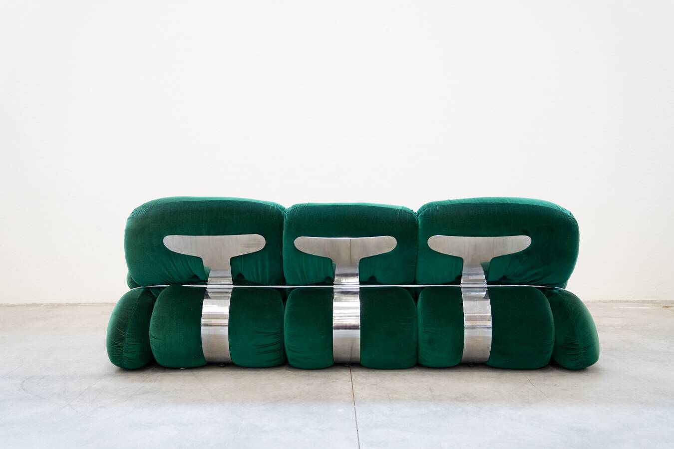 Living room, 2 armchairs and 3-seater sofa, OKAY model, Adriano Piazzesi, 1970