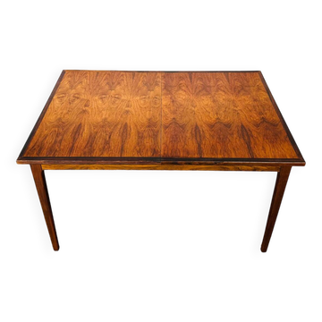 Table à manger en palissandre