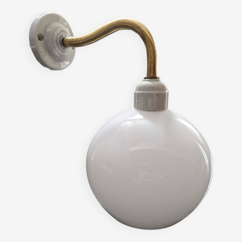 Applique ancienne globe opaline laiton & socle porcelaine art déco 1930 Ø 13 cm