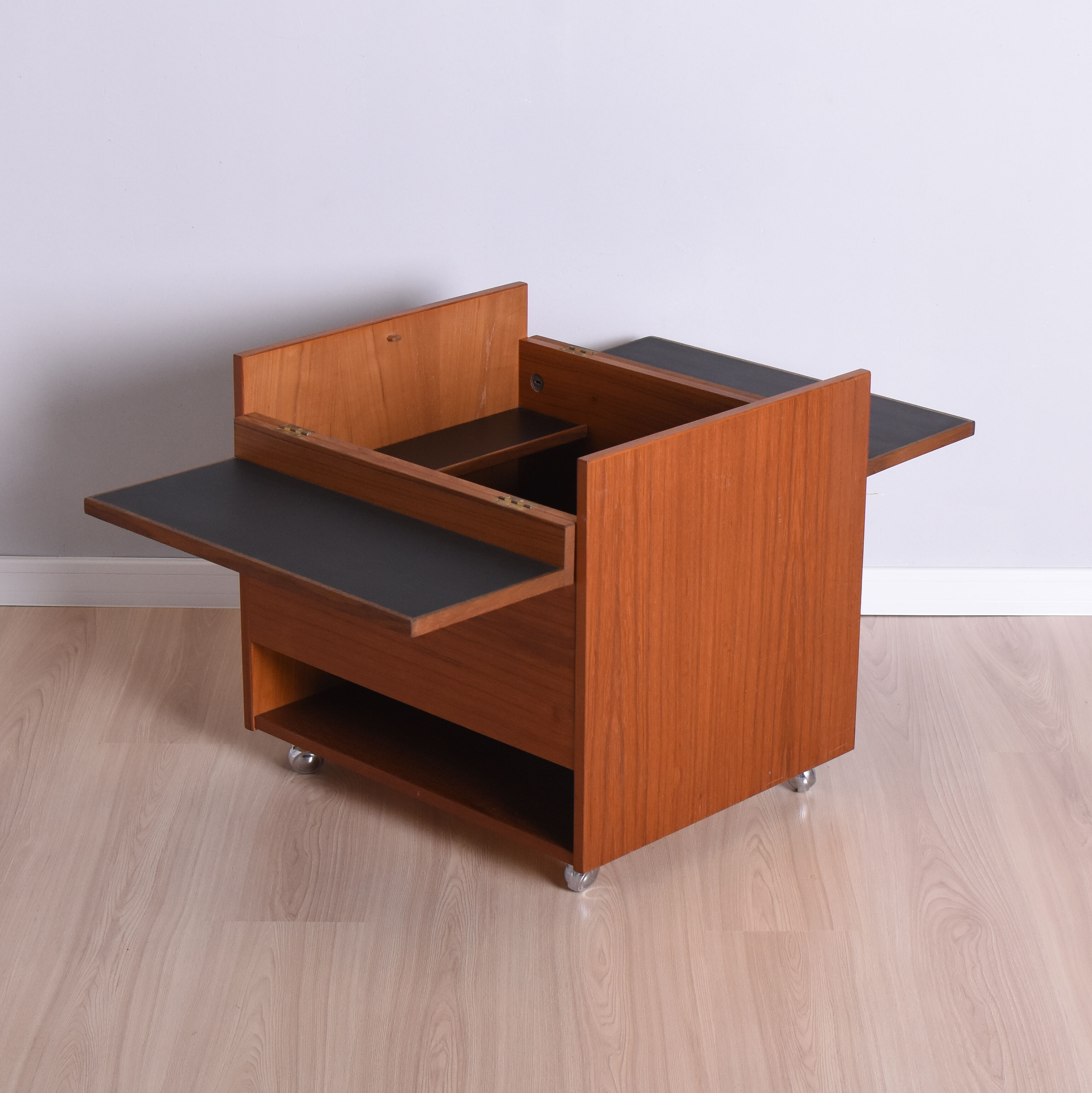 Modern teak bar cabinet from Randers Møbelfabrik, 1960s